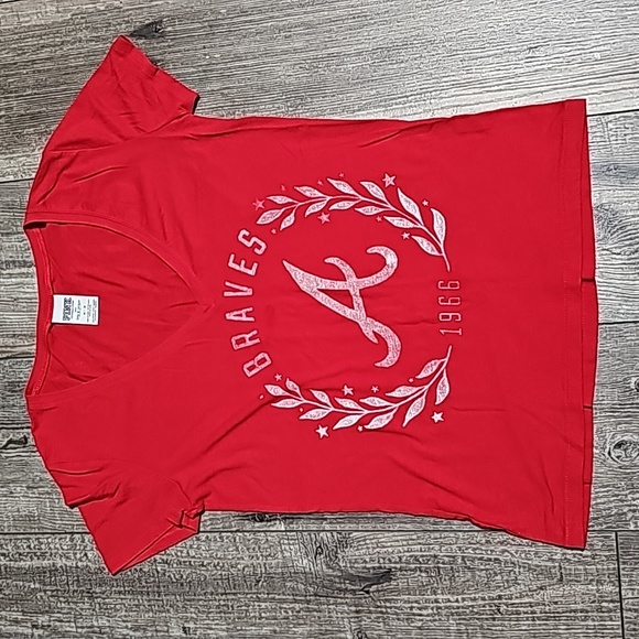 Pink Victoria's secret Atlanta Braves T Shirt - Picture 1 of 6
